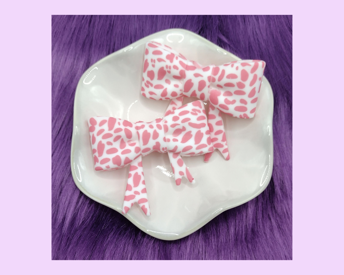 Pink Cow Pattern Bow Straw Topper
