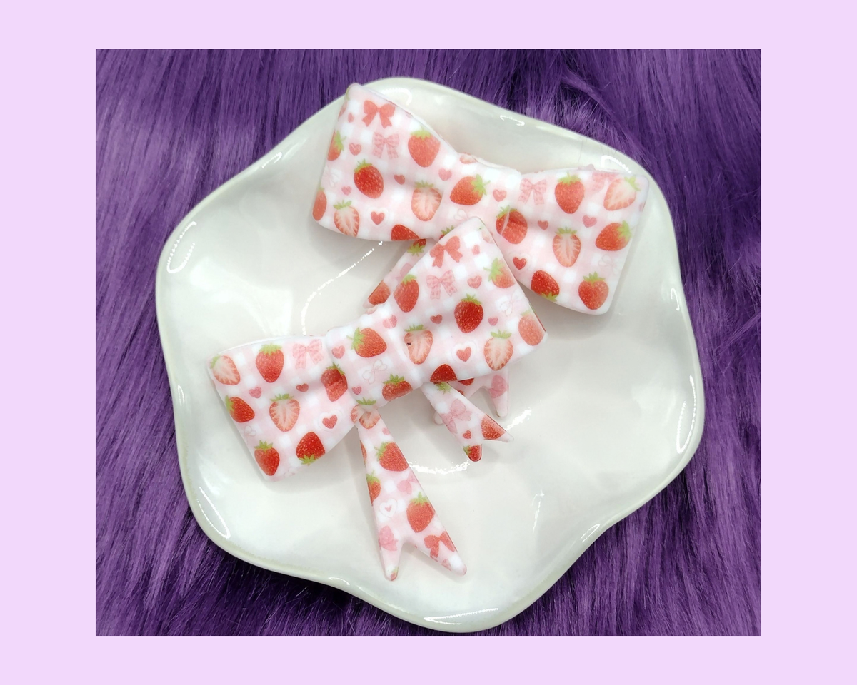Strawberry Bow Straw Topper